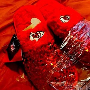 The perfect holiday glittery Chiefs slippers!!